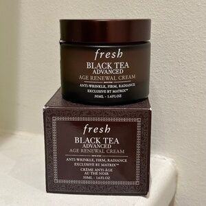 Fresh Black Tea Age Renewal Cream
